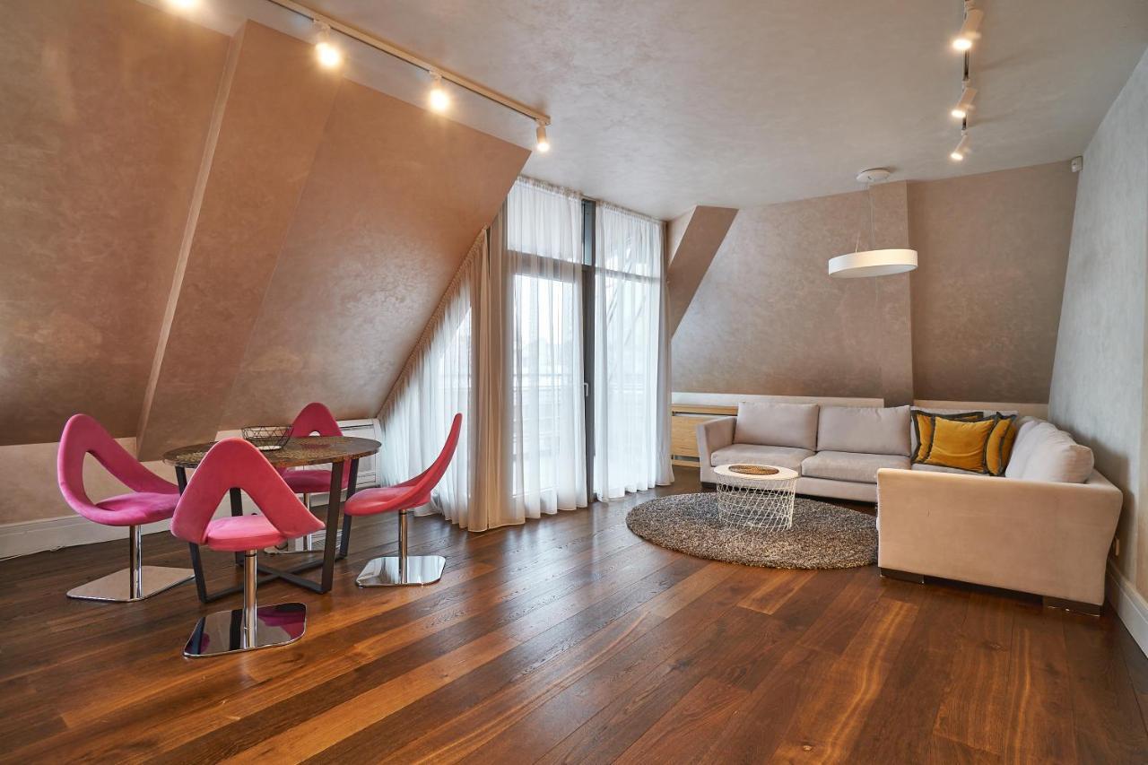 Emi Apartment Рига Екстериор снимка